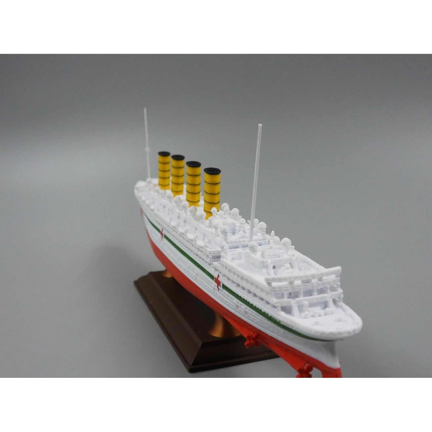 Modelo de barco 30.48 cm HMHS Mauretania con soporte