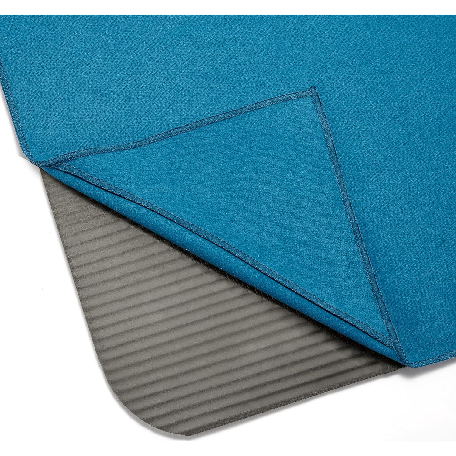 Toalla de Yoga Amazon Basics Aqua, Suave y Absorbente 188x61 cm