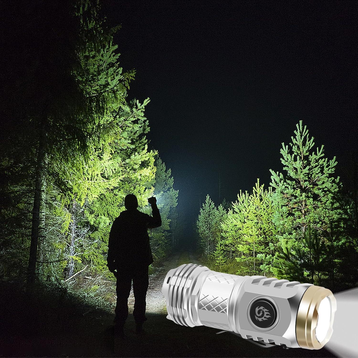 Mini Linterna LED NEMTMCUA 5 Modos Impermeable IPX4 8.2cm