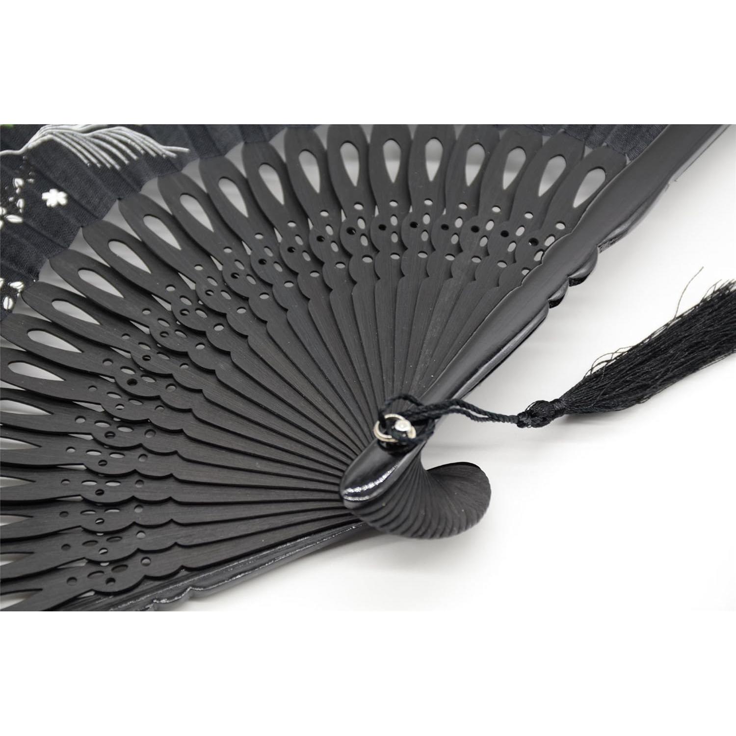 Abanico Plegable OMyTea Negro de Bambú y Seda 21x38cm