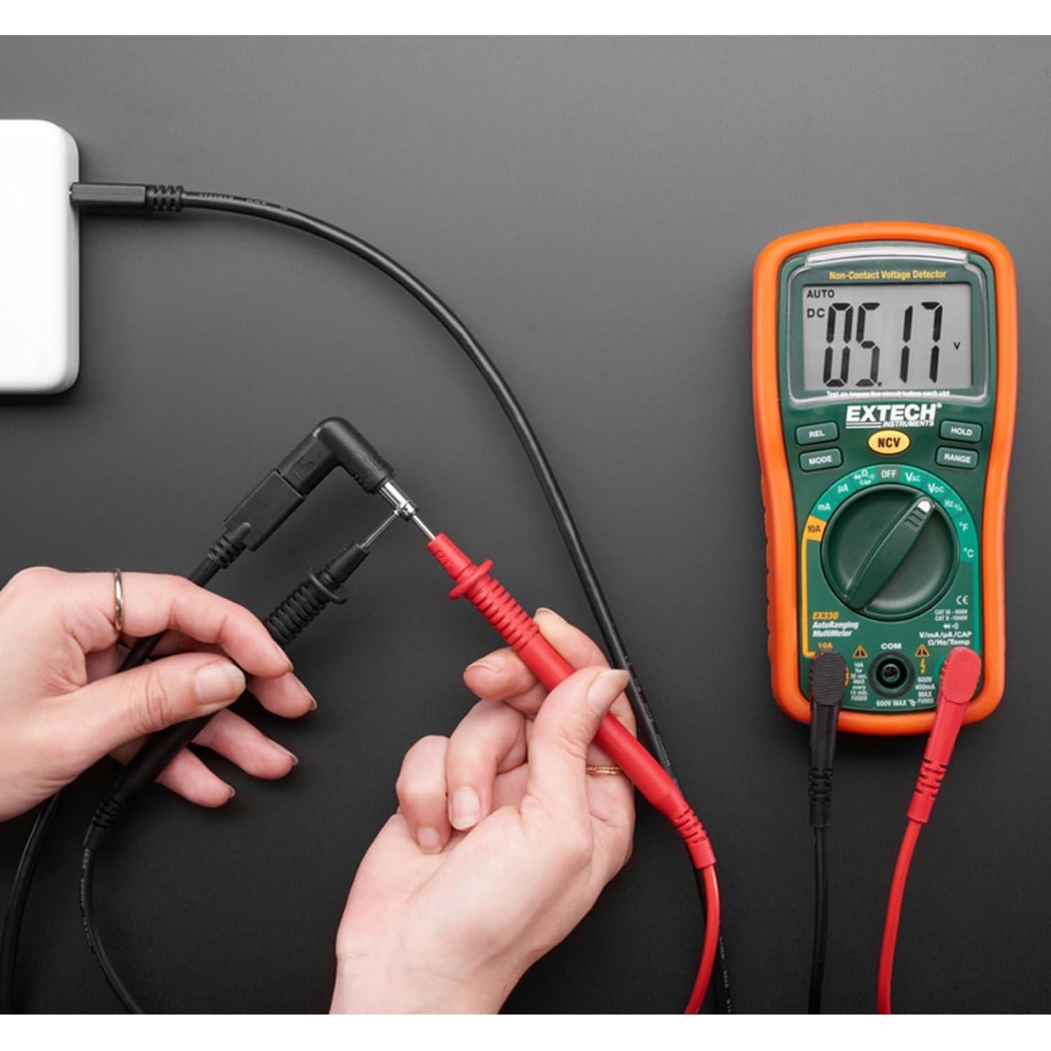 Adaptador de corriente USB C Bacron 100W 3.0x1.1mm para laptops