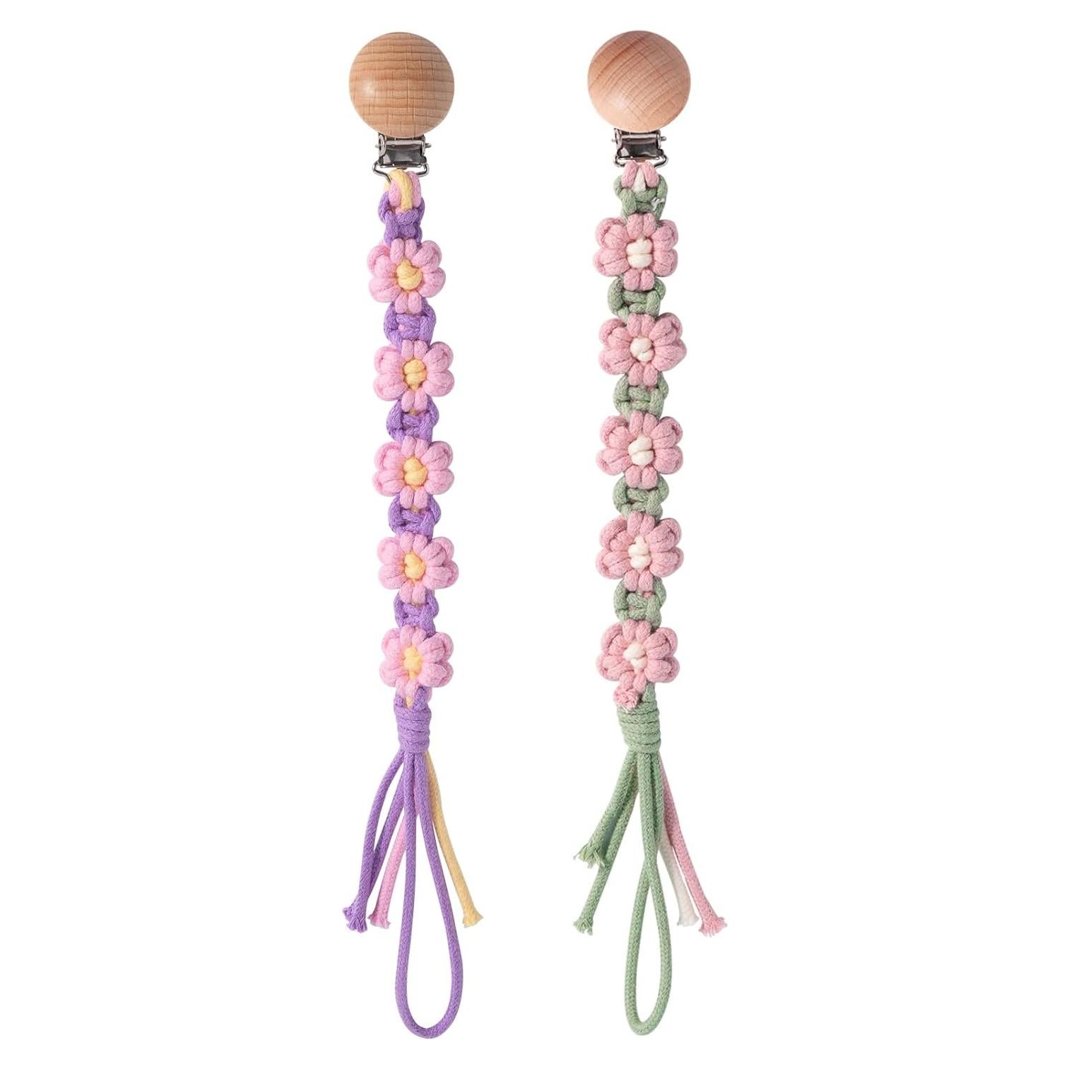 Clip de Chupete Floral Margarita Macrame Unisex Hecho a Mano