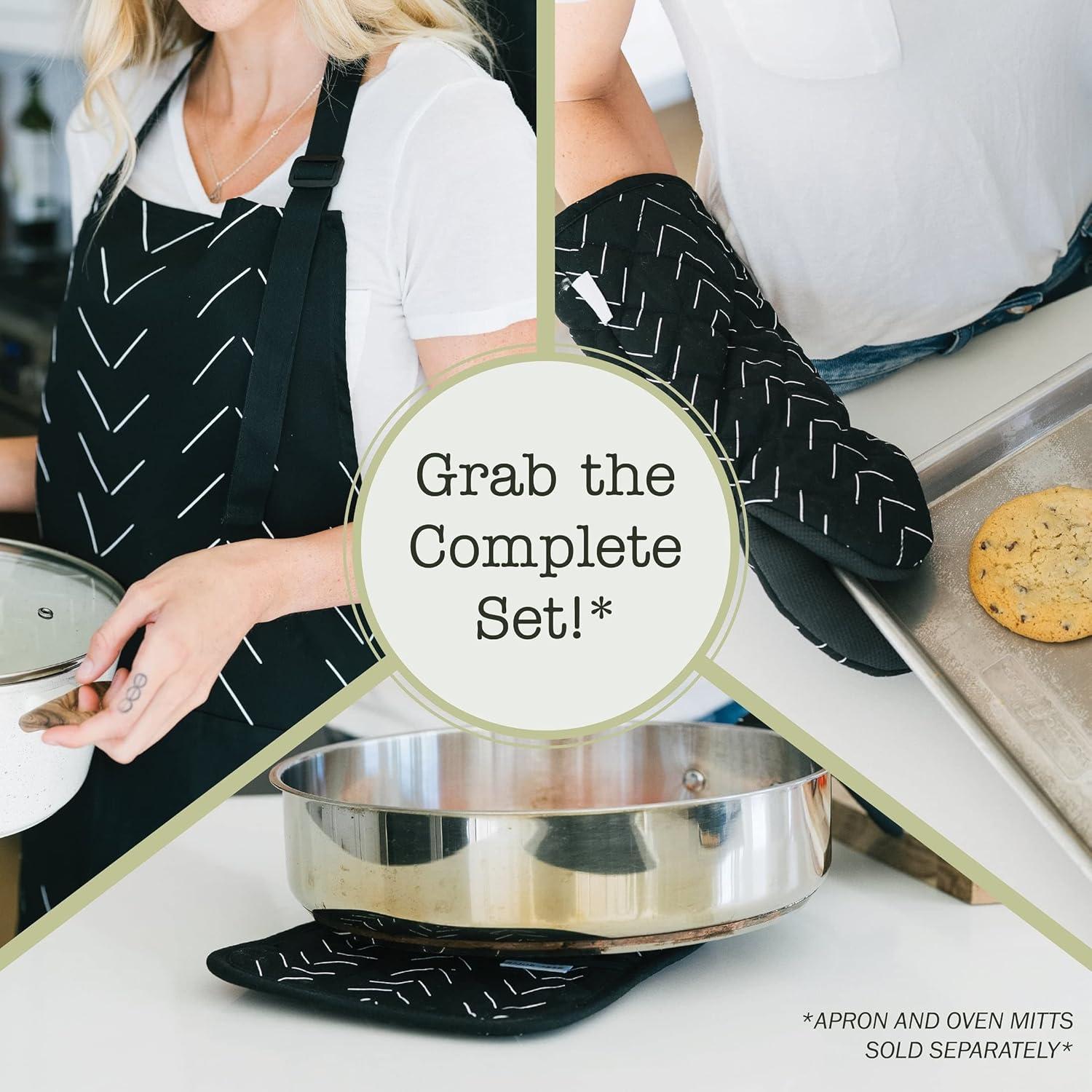 Set de 2 Agarraderas de Cocina Sage y Stitch 100% Algodón 18x23cm Negro