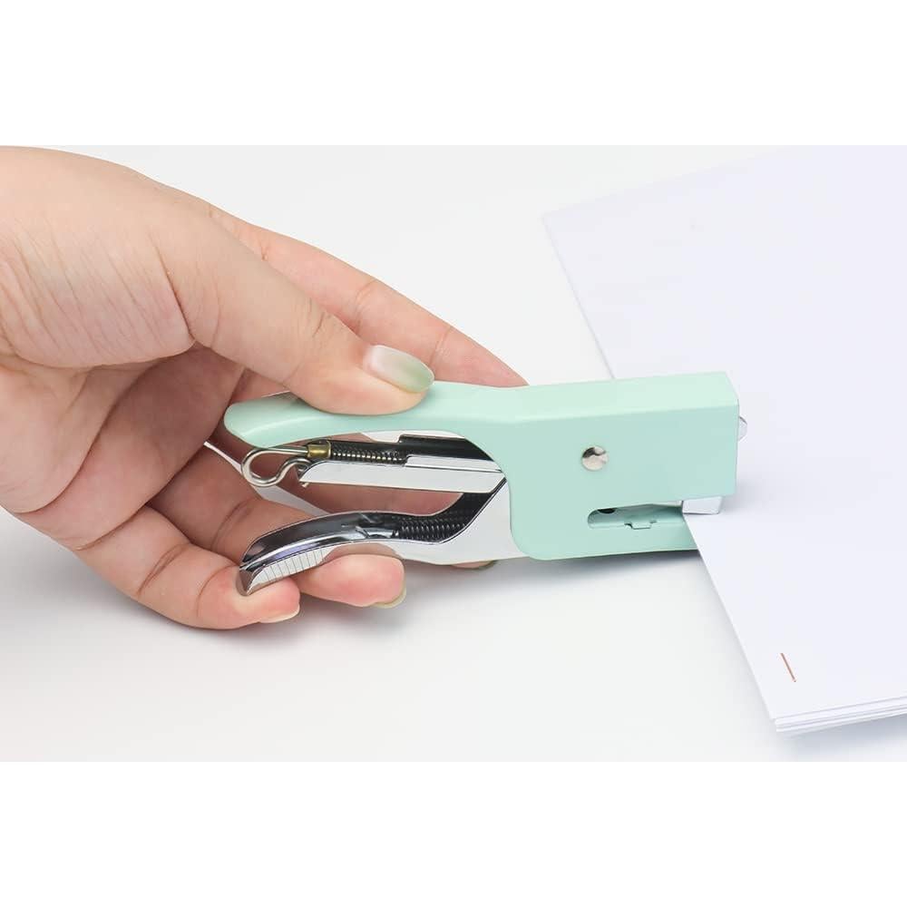 Grapadora Manual Verde XiowDow con 1000 Grapas Doradas No.10