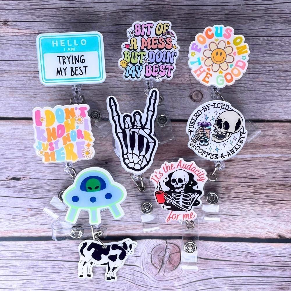 Portador de Insignia Retráctil YJ PREMIUMS 8PC Divertido