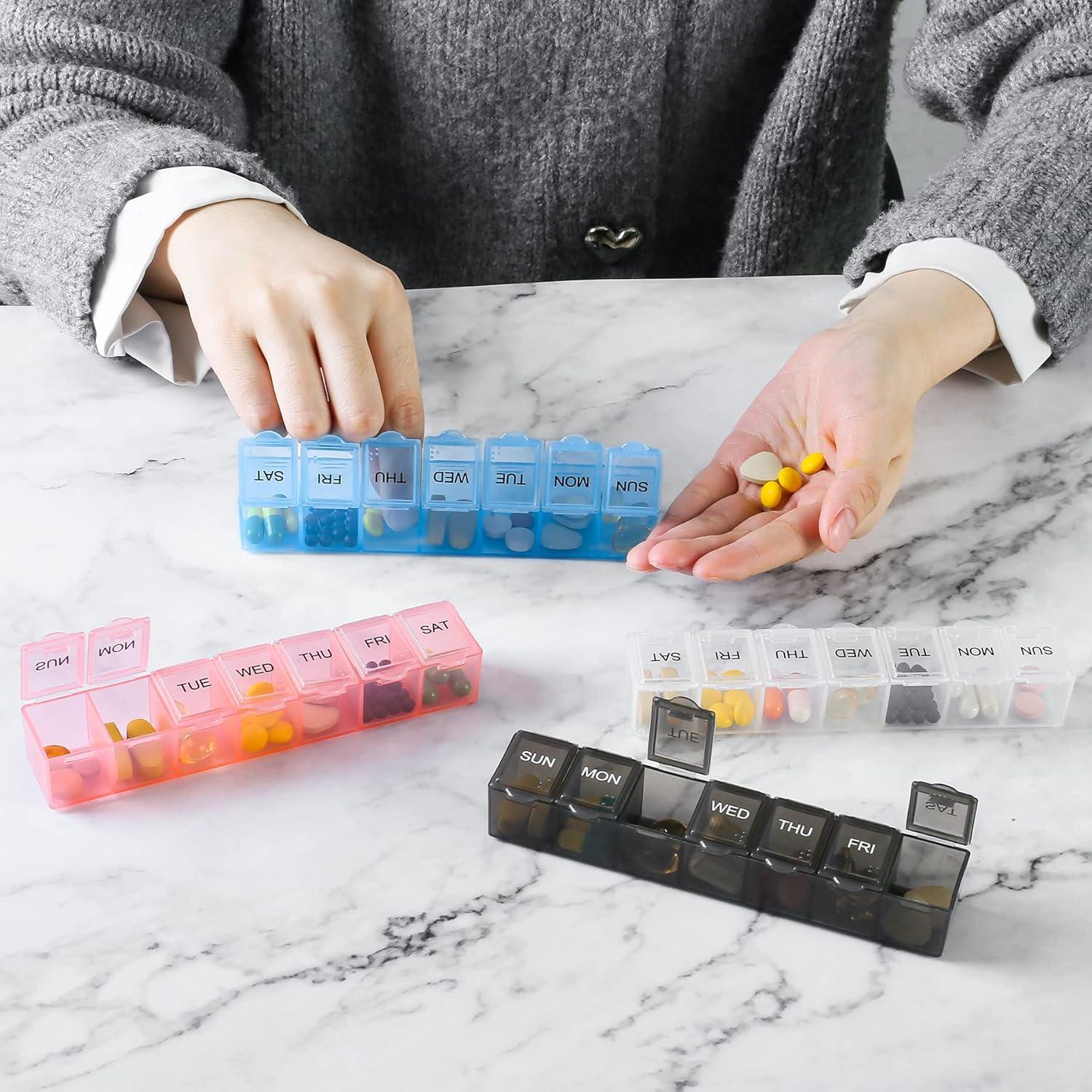 Organizador de Pastillas Semanal Qeedy - 7 Días, 4 Colores