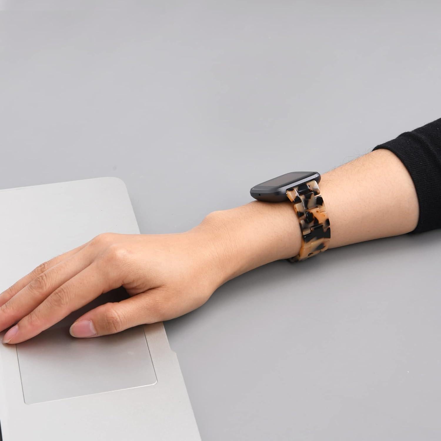 Banda de Reloj Resina AWSMORE para Fitbit Versa 2 - Patrón de Vaca