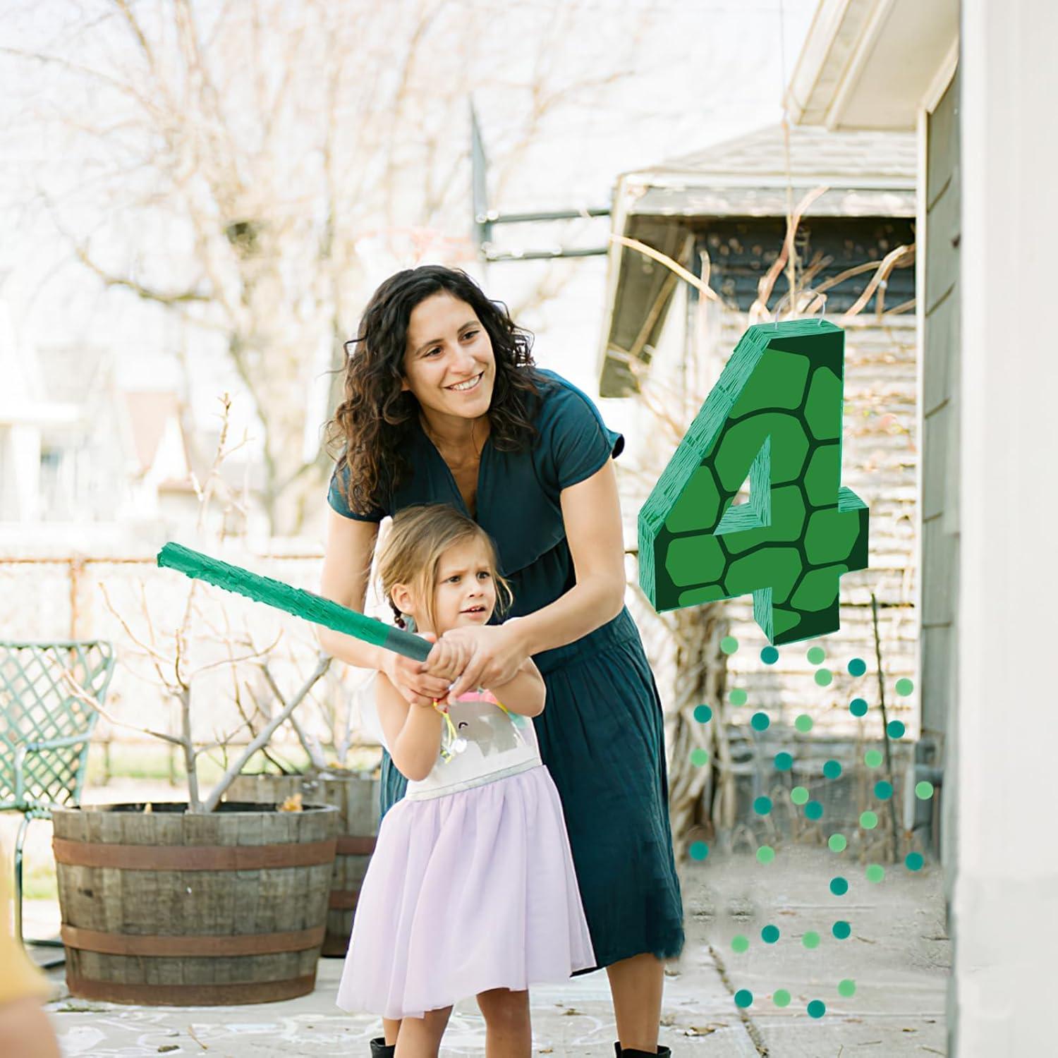 Piñata Tortuga Verde Número 4 40x29.2x7.6 cm con Bastón