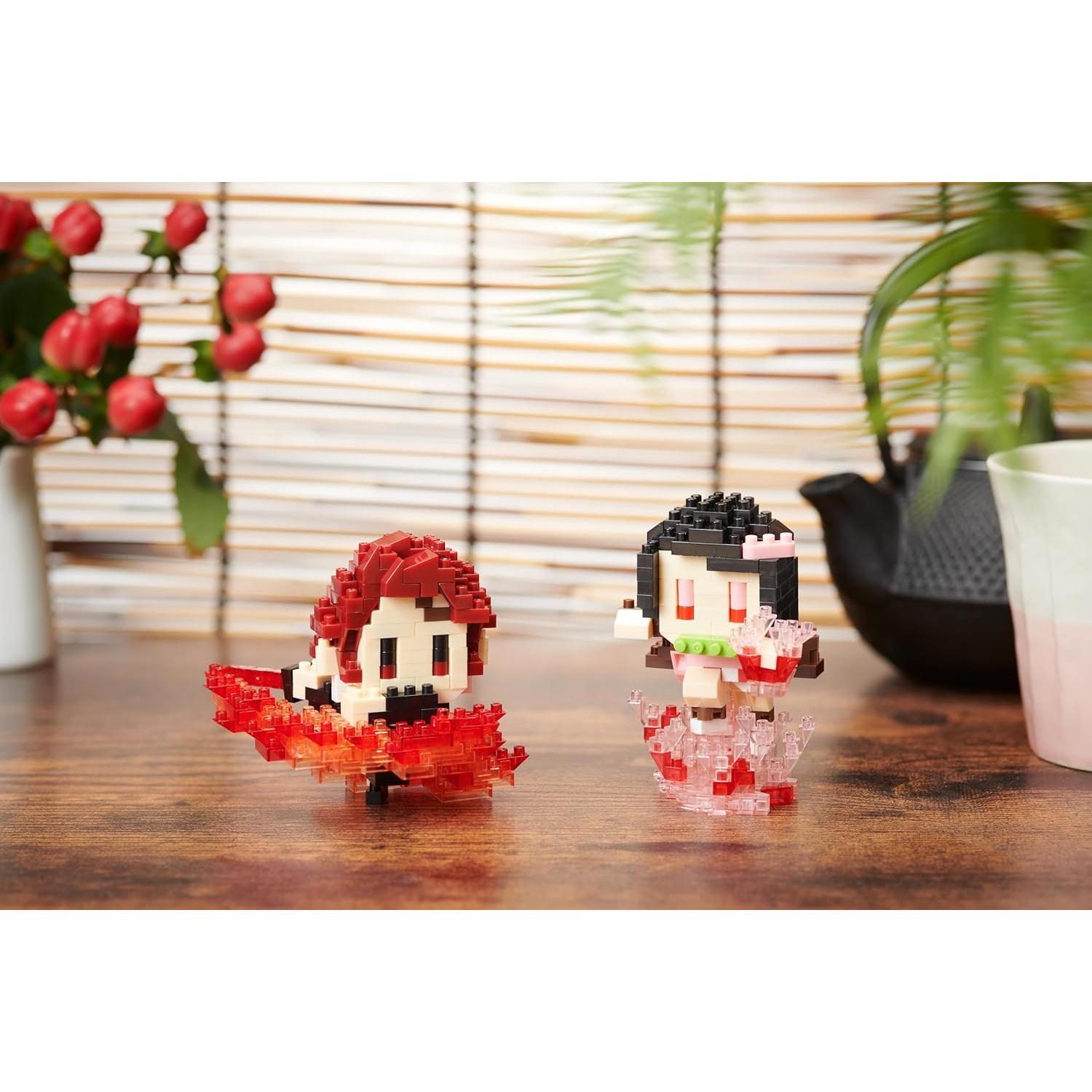 Nanoblock Inosuke Hashibira Demon Slayer 270 Piezas 7.2 cm