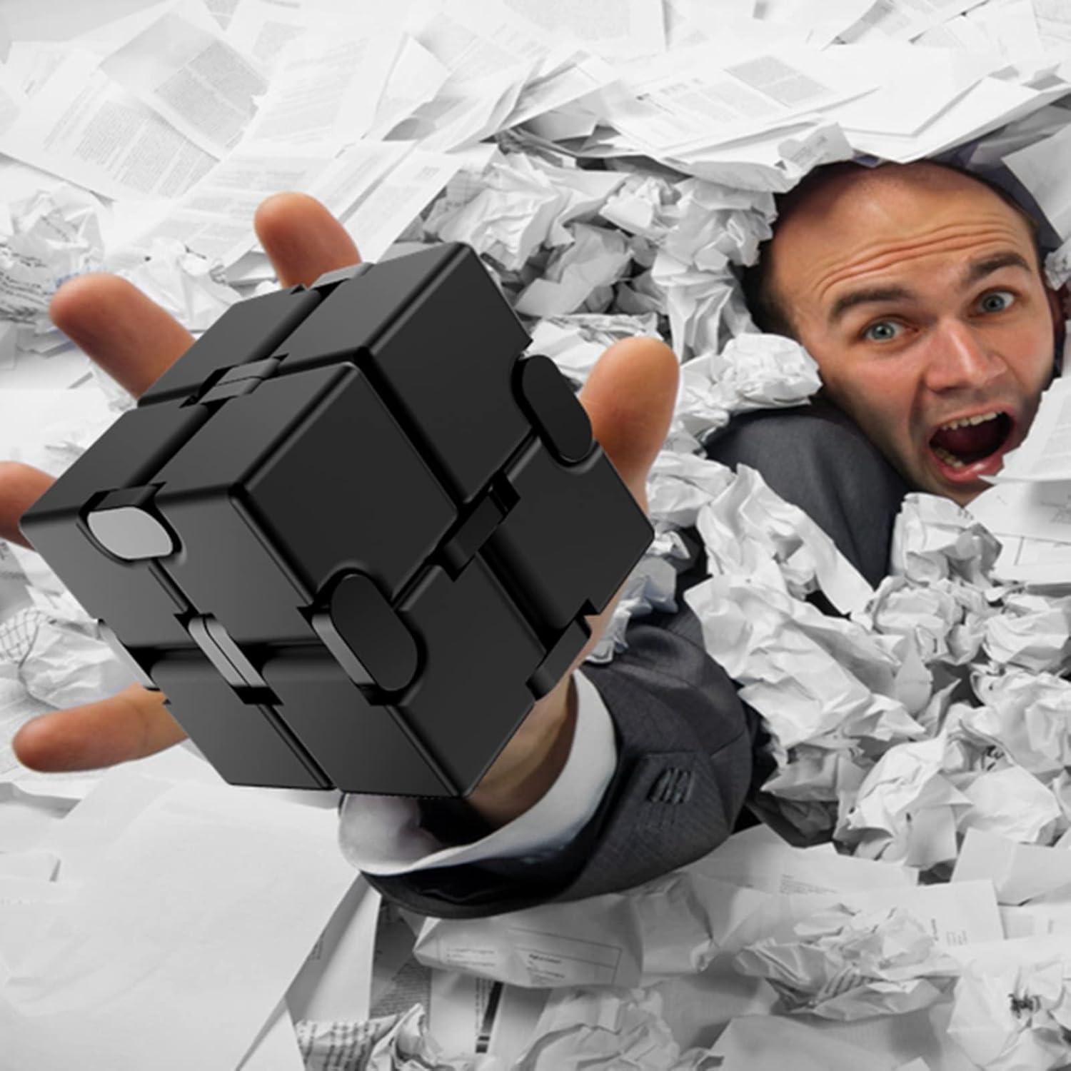 Cubo Infinito Antiestrés FUFUYOU Negro 8x4x2 cm