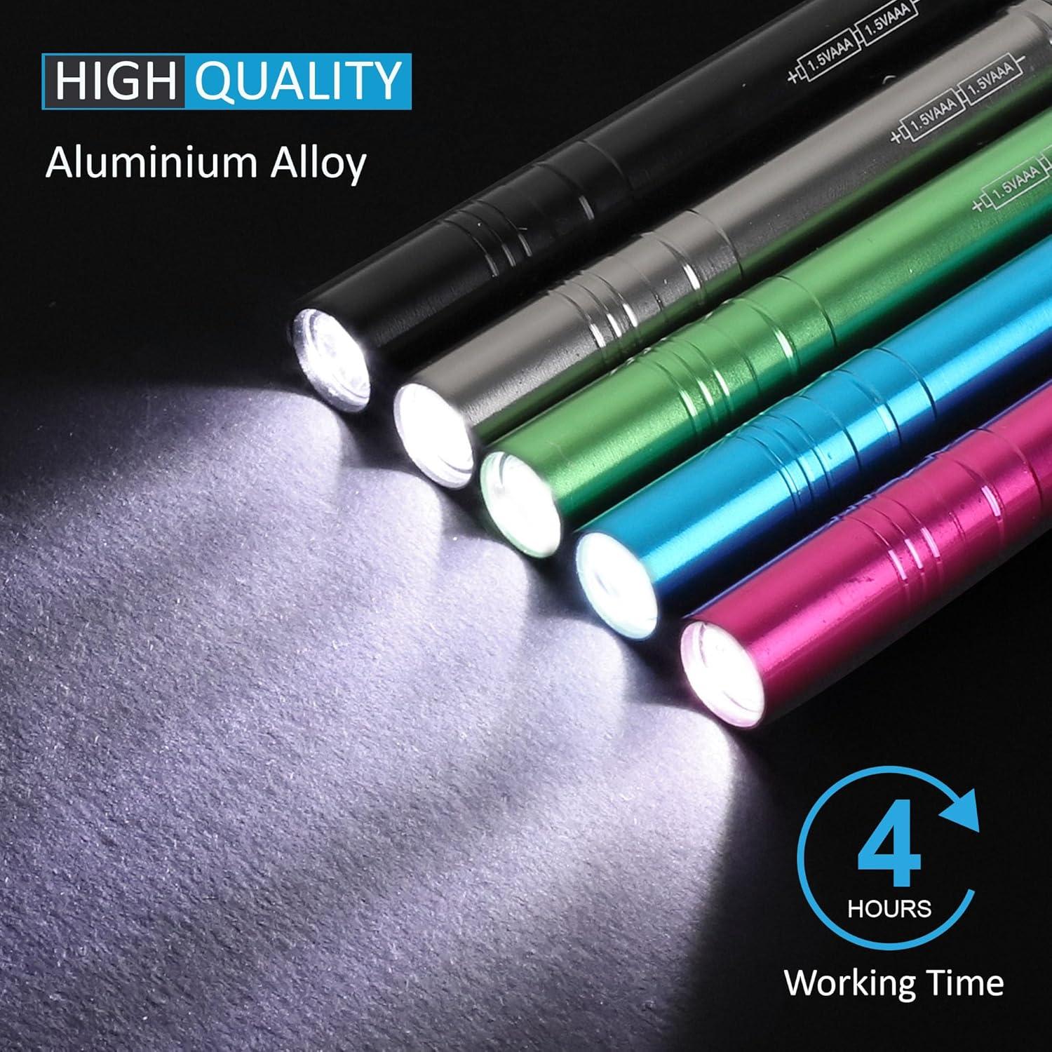 Paquete de 15 Linternas LED SEAMAGIC con 30 Pilas AAA