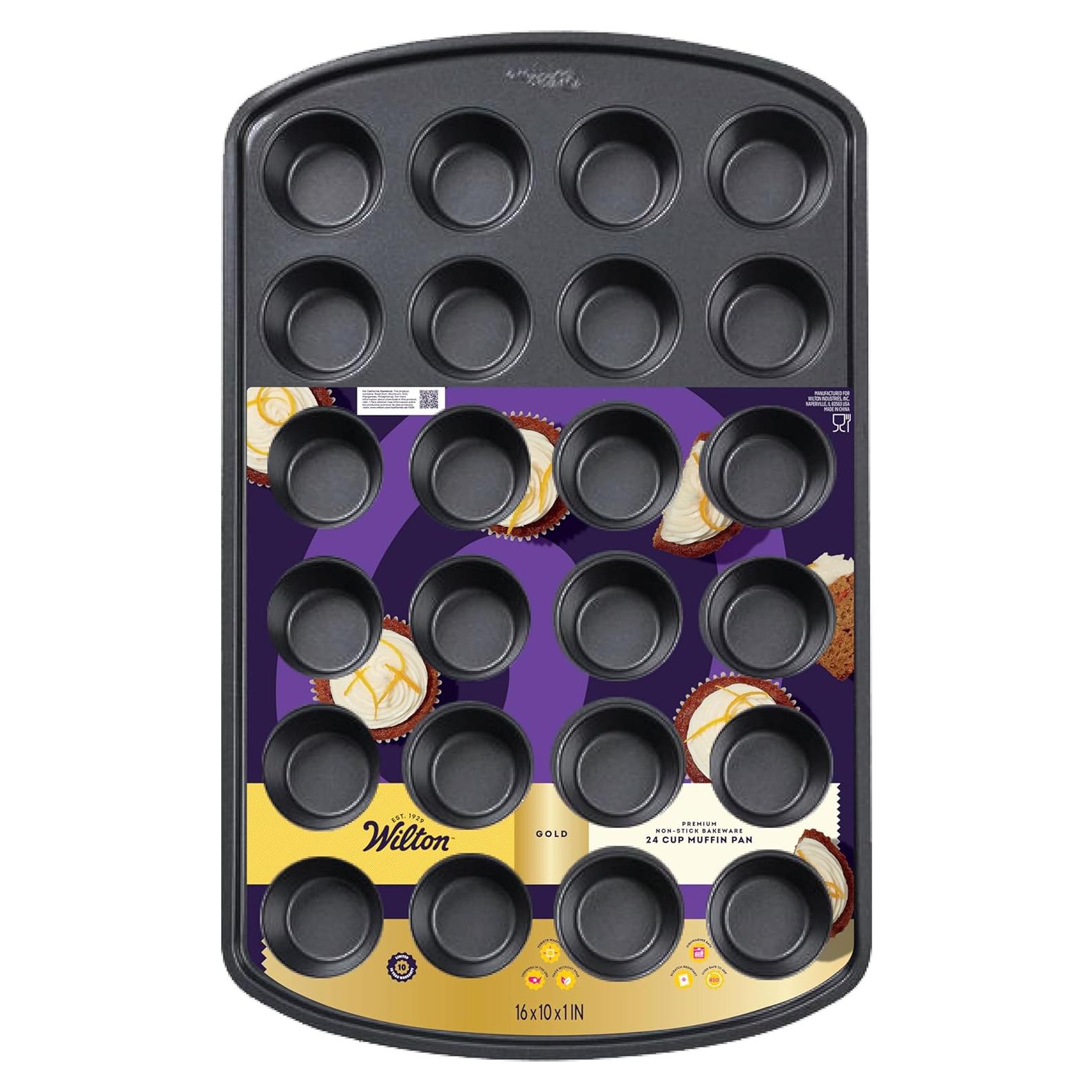 Molde para Muffins Antiadherente Wilton Gold 24 Tazas 25.4x40.6 cm