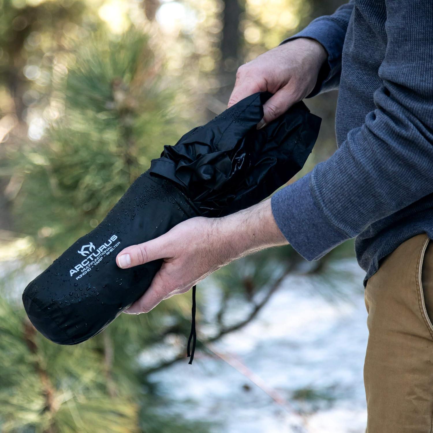 Poncho de Lluvia Arcturus Negro | Nylon Ripstop Impermeable | 137x122cm