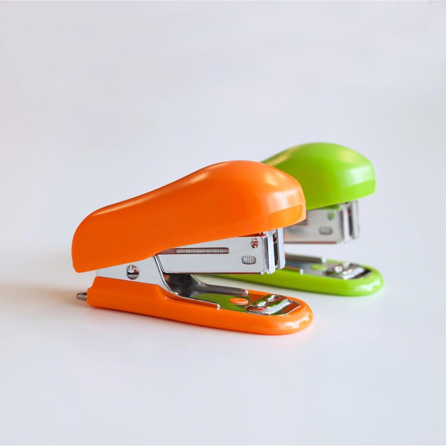 Grapadora Mini Bicho Rapesco Verde 12 Hojas con 1000 Grapas