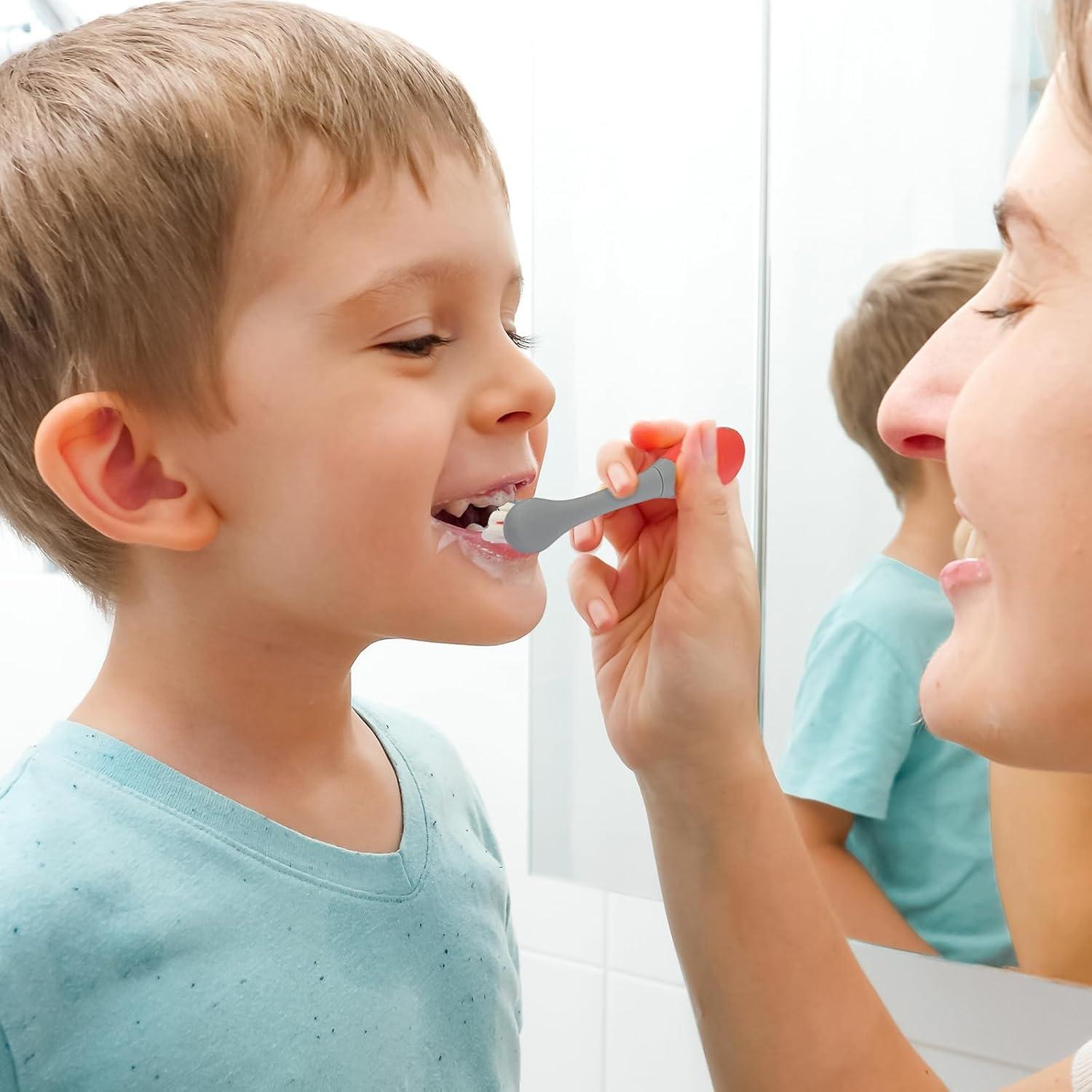 Cepillo de dientes Mombella Mariquita para niños 2-4 años
