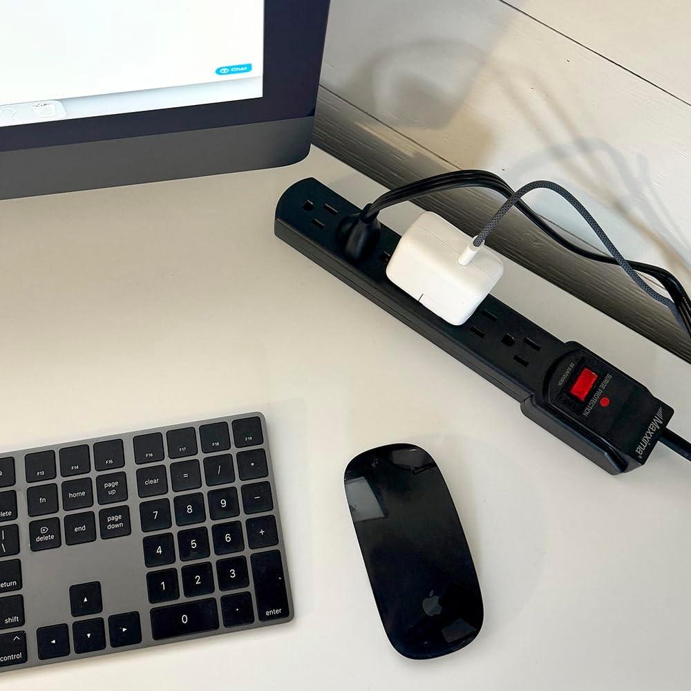 Regleta de 6 Salidas Maxxima - Paquete de 4, 300 Julios, Negro