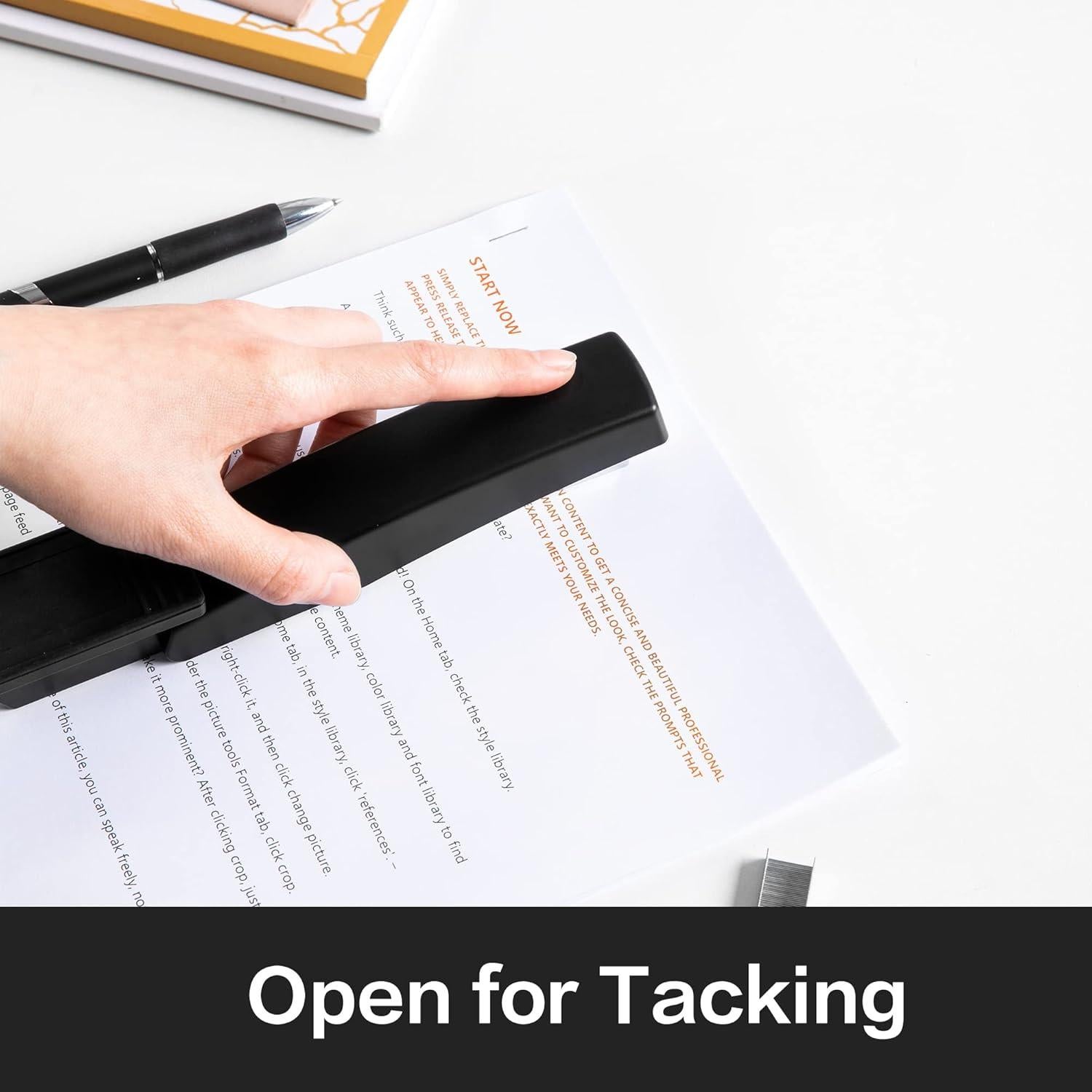 Grapadora de Escritorio Deli AZ0325T Negra 25 Hojas 1000 Grapas