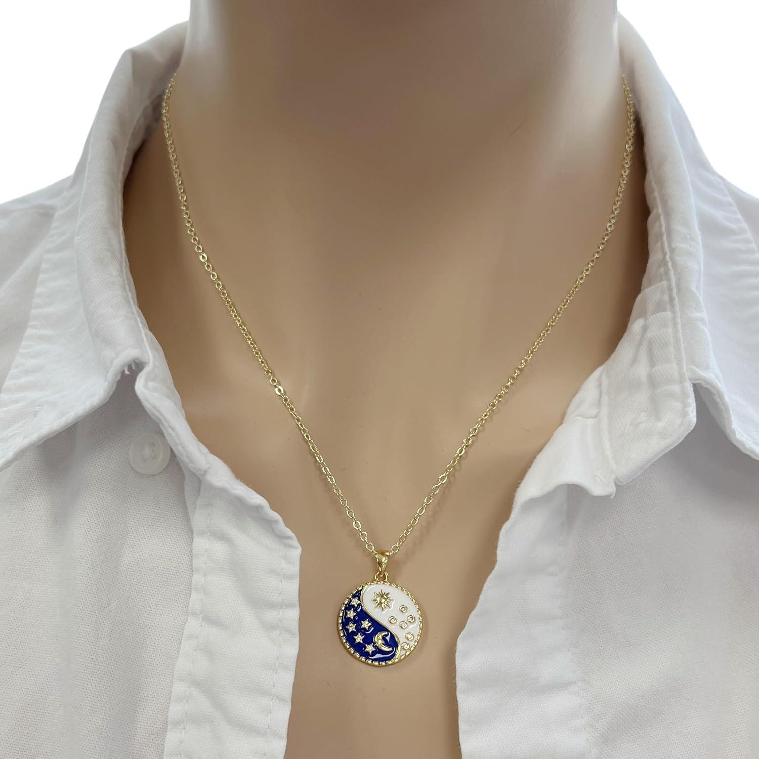 Collar de moneda dorada Yin Yang UMBRELLALABORATORY 45.72 cm