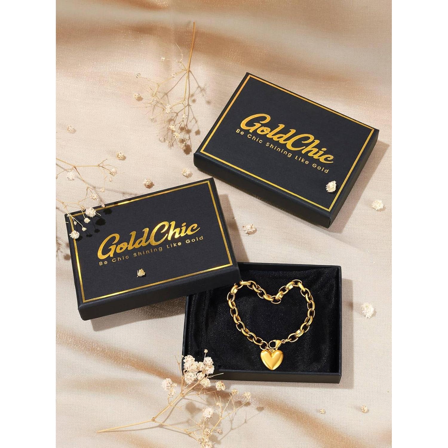 Pulsera ajustable GoldChic con encanto corazón inicial S