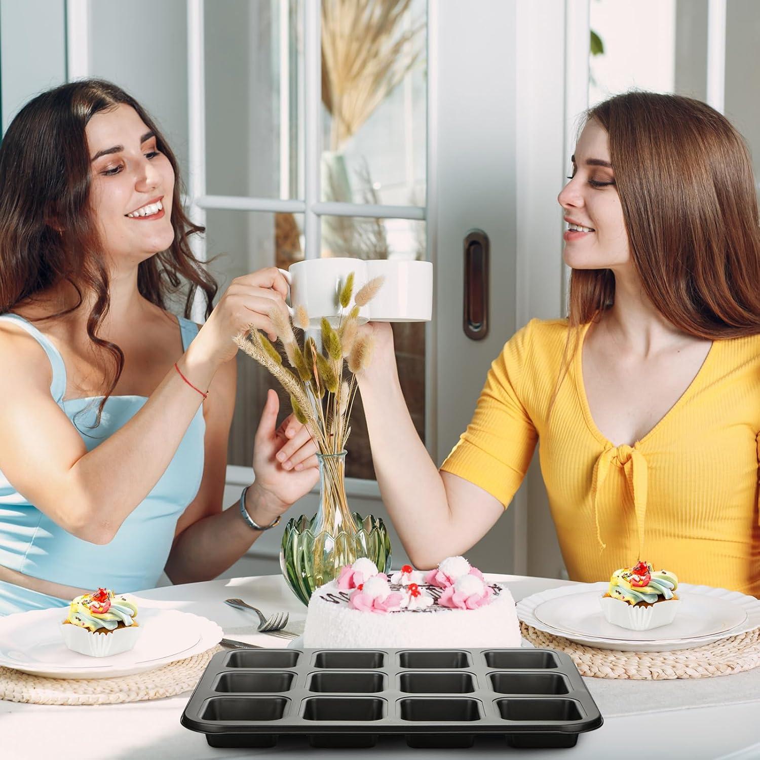 Conjunto de Moldes para Hornear Lallisa 2 Pcs + 500 Forros Cupcakes