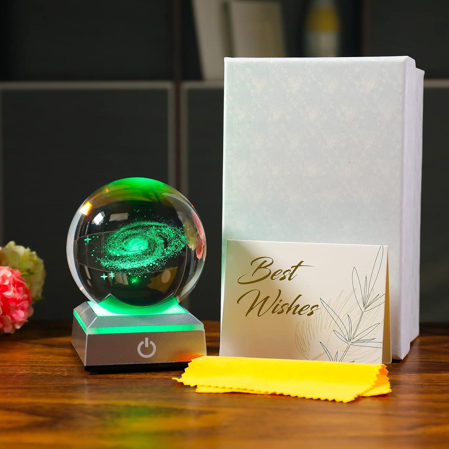 Bola de Cristal 3D Galaxia 8 cm Ornalrist con Luz LED