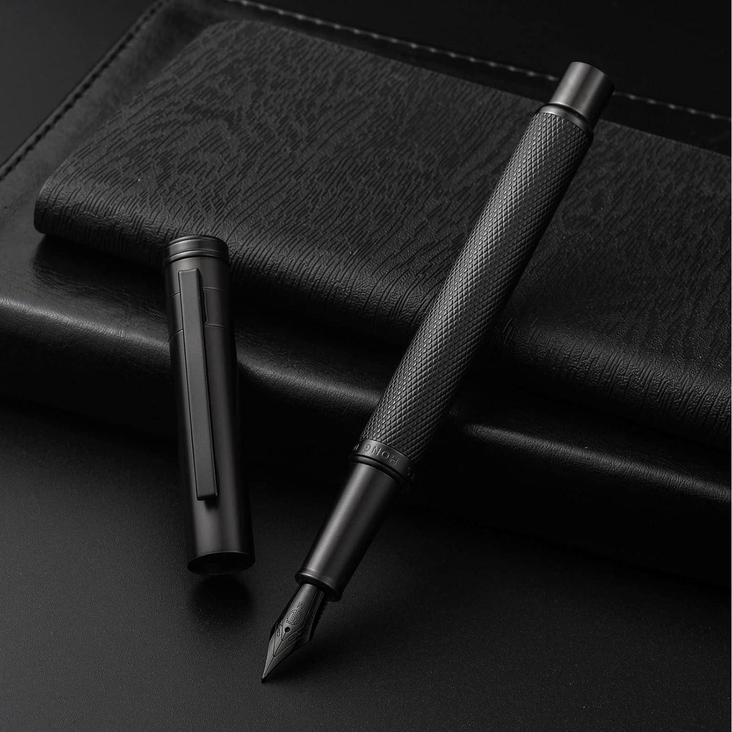 Pluma Fuente Hongdian Negra Punta Media con Estuche de Metal