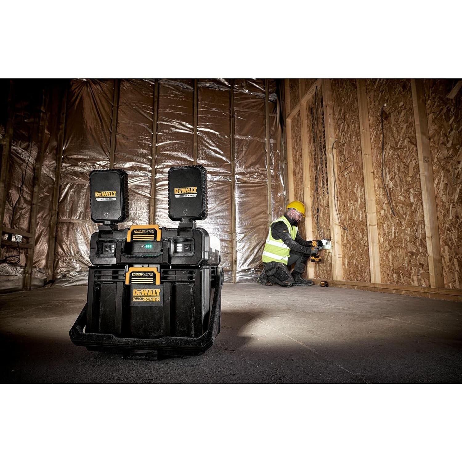 Caja de Luz LED DEWALT DWST08061 Tough System 2.0 Negra