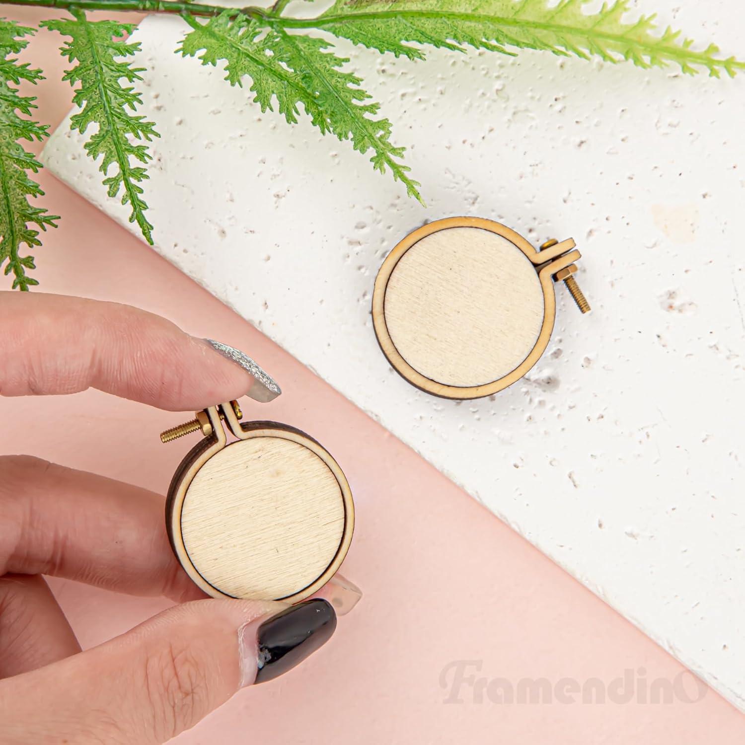 10 Mini Aros de Bordado de Madera Framendino 3.49x2.99cm