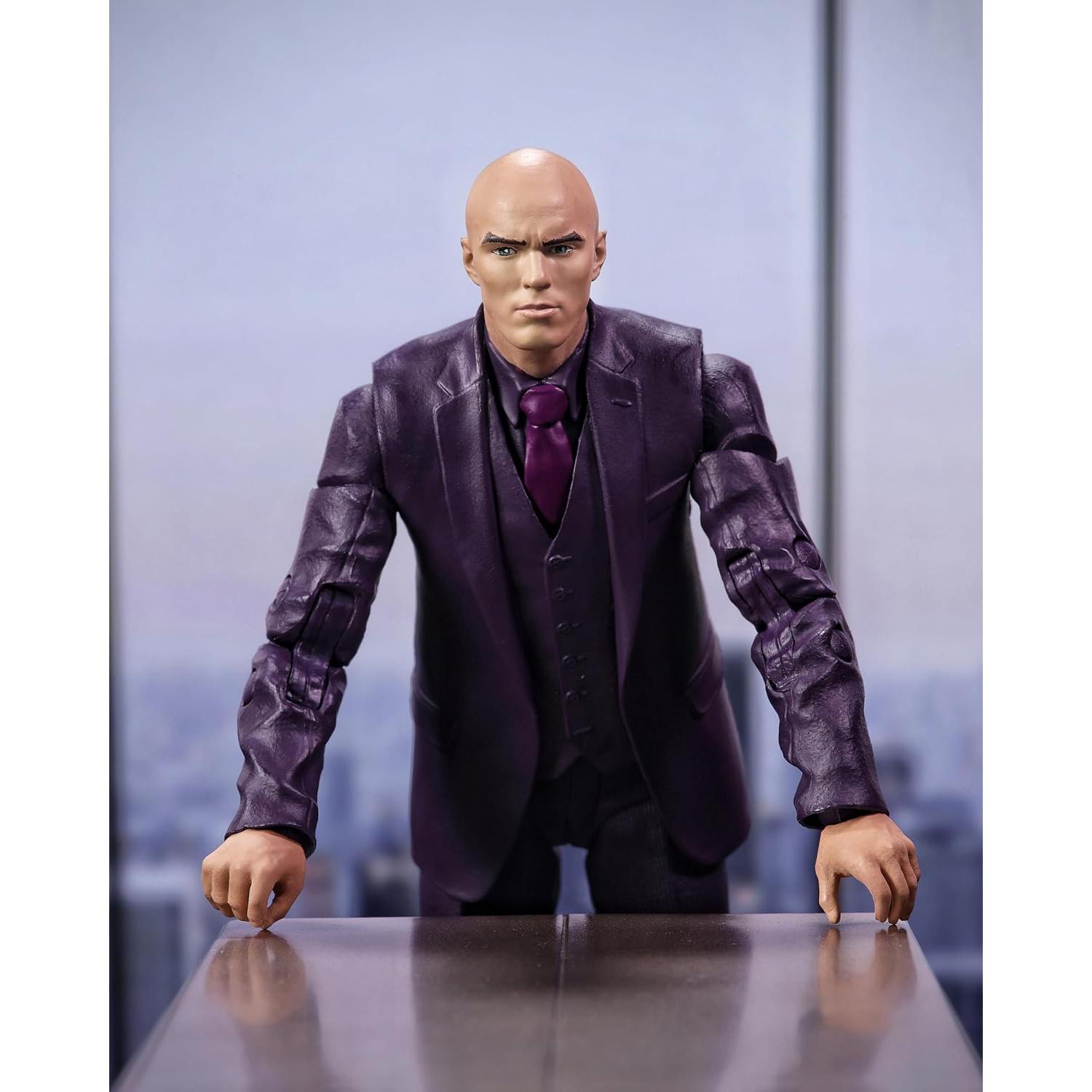 Figura de acción Lex Luthor y Baby Kaiju McFarlane 18 cm