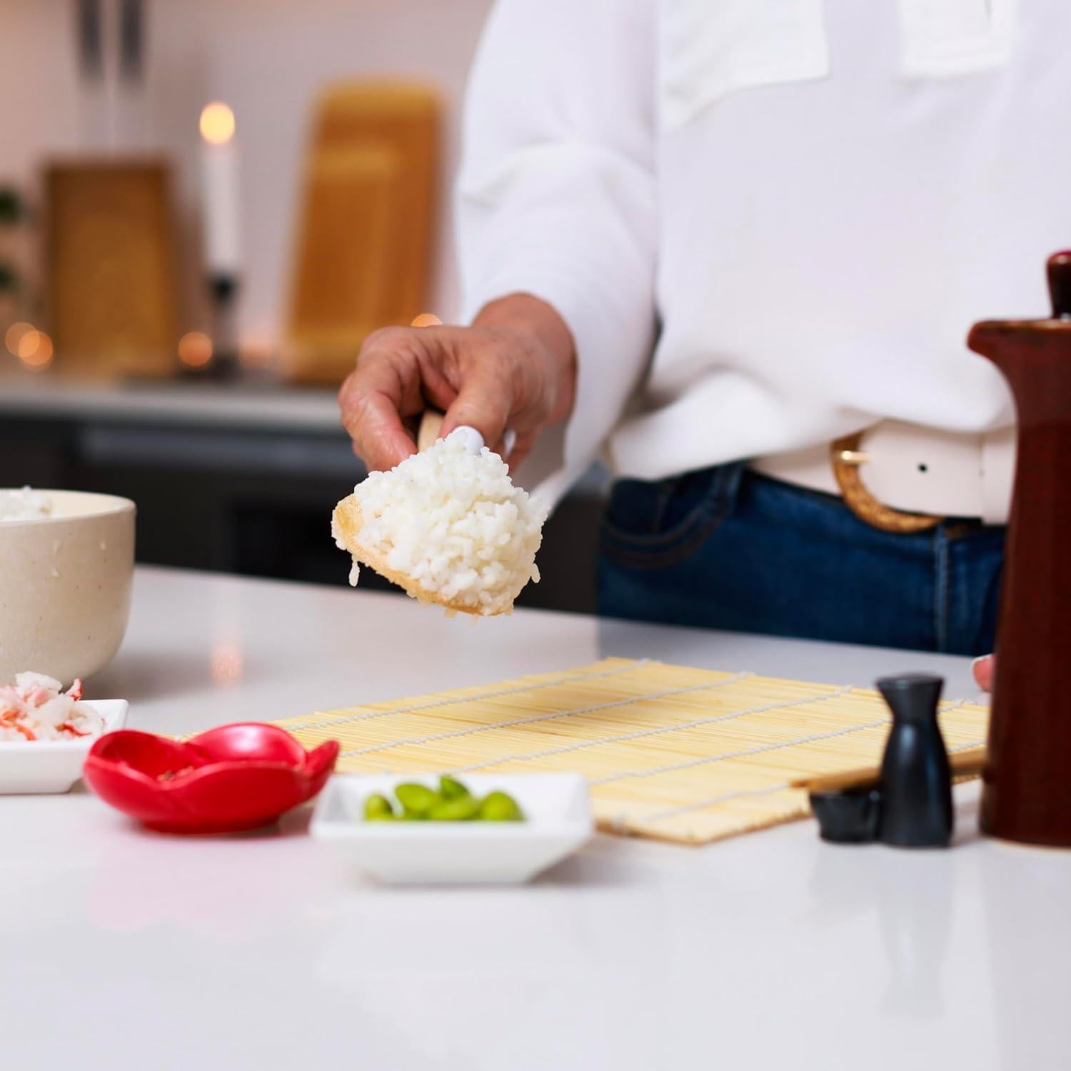 Juego de Sushi de 2 Piezas Joyce Chen - Tabla y Rodillo de Bambú