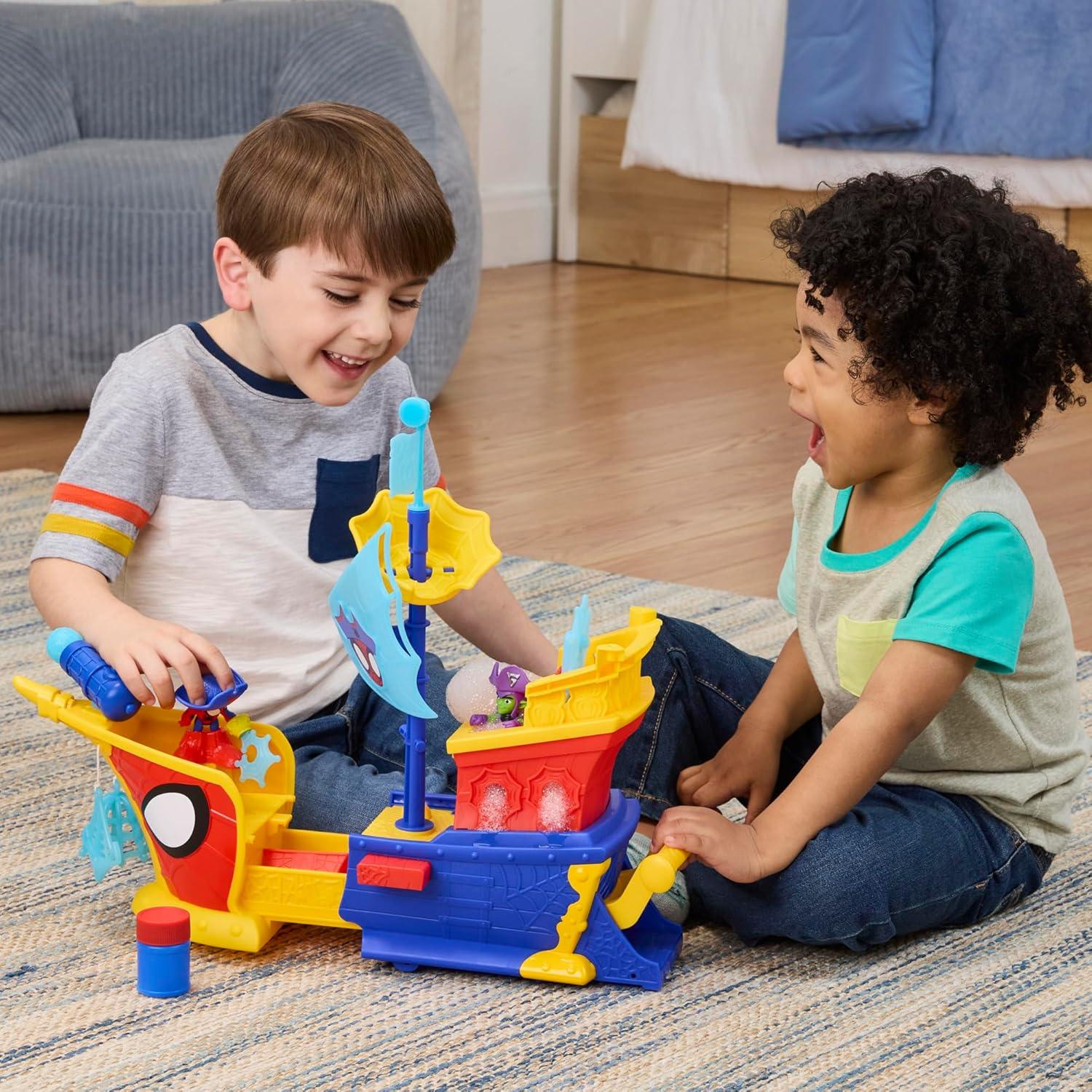 Barco Pirata Burbuja Spidey y Amigos con 2 Figuras 7.6 cm