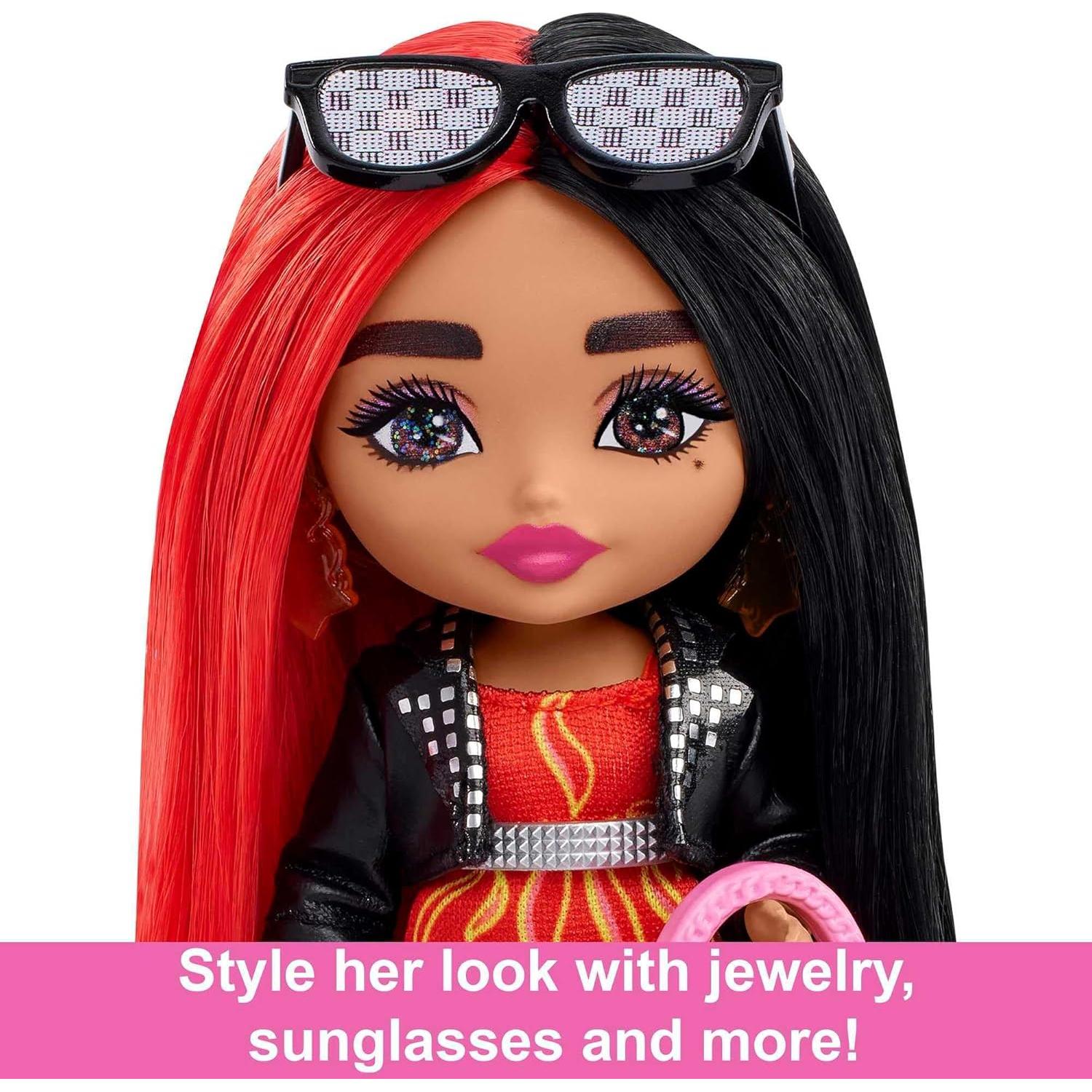 Muñeca Barbie Extra Minis 14 cm con cabello rojo y negro