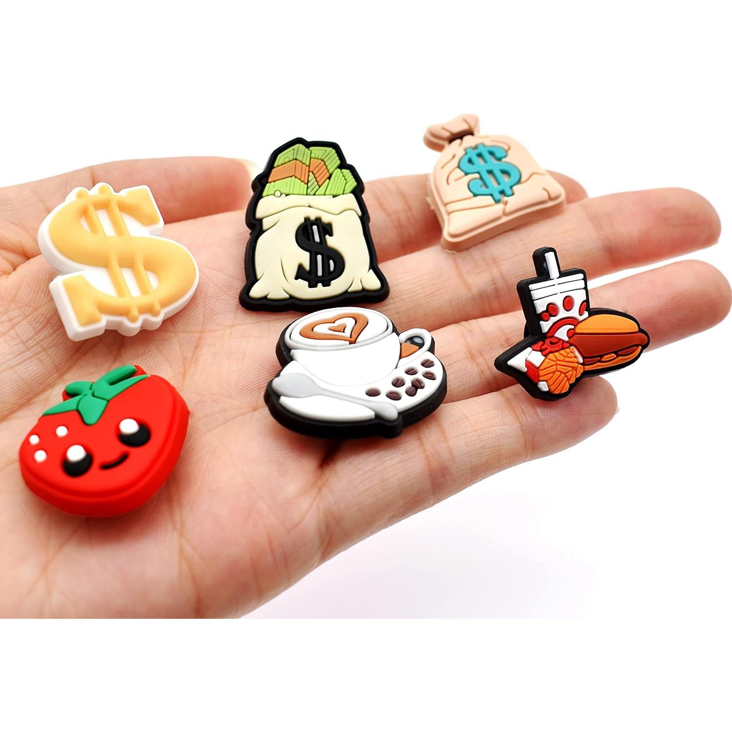 Lote de 100 Encantos de Zapatos Aleatorios Ibuclein