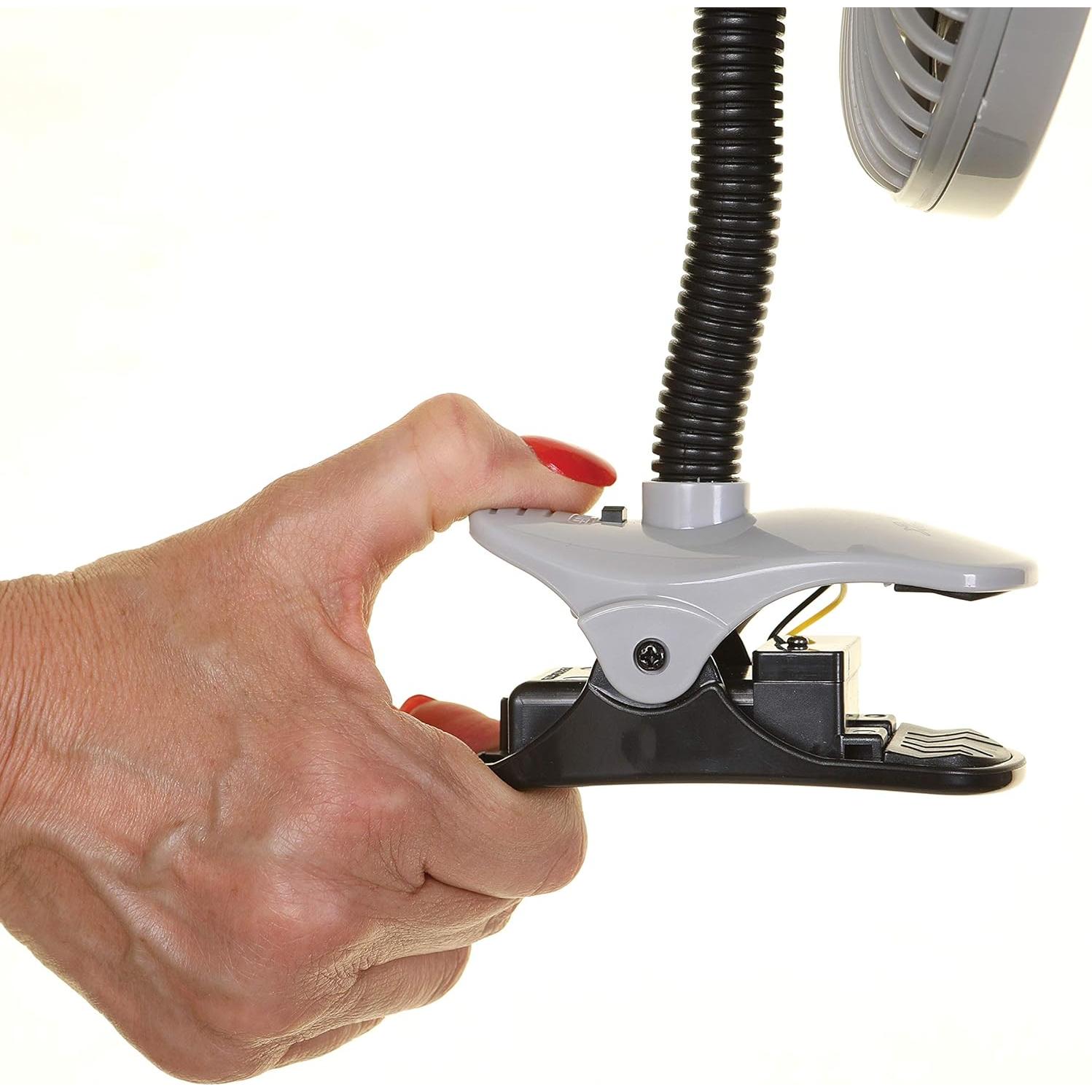 Dreambaby Caged Deluxe EZY-Fit Clip On Fan (Black)