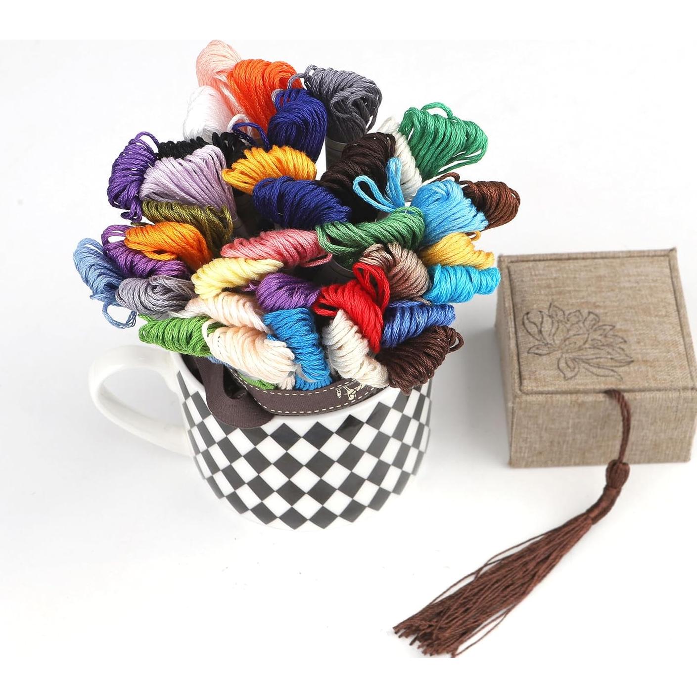 Set de 100 Madejas Hilo de Bordar Algodón Egipcio 8M AMOHilos