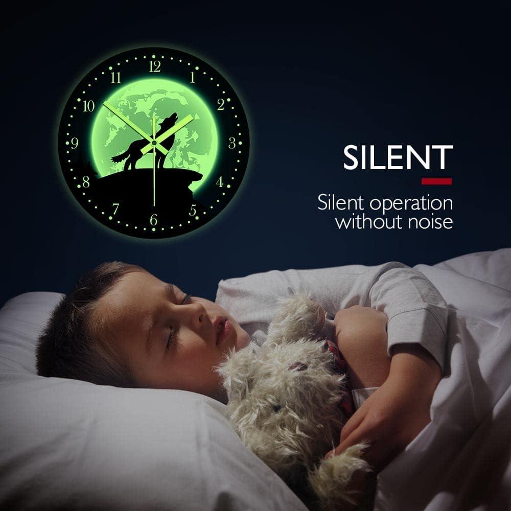 Reloj de Pared Lobo Brillante en la Oscuridad 30 cm The Geeky Days