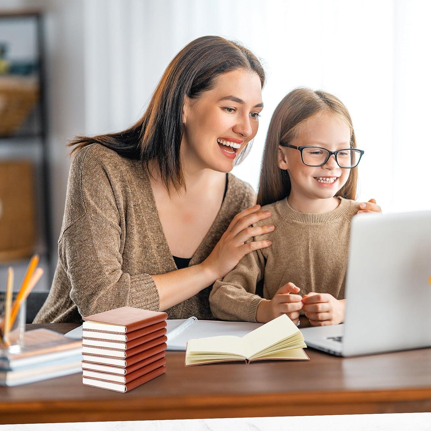 Paquete de 20 Mini Cuadernos Yeaqee de Piel 10x6.5cm Marrón