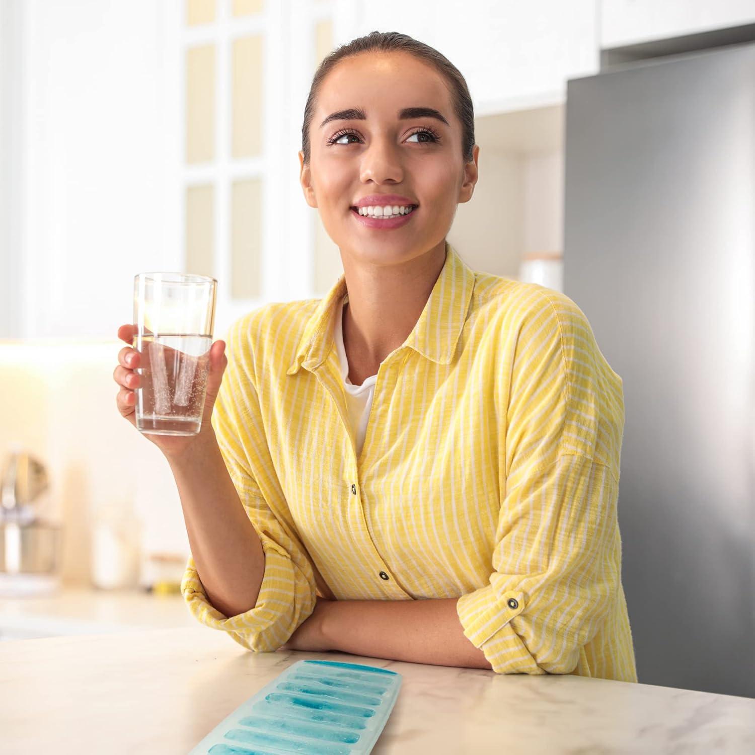 Bandeja de Hielo Rectangular Meadow Lane Azul 1-Pack Apta Lavavajillas