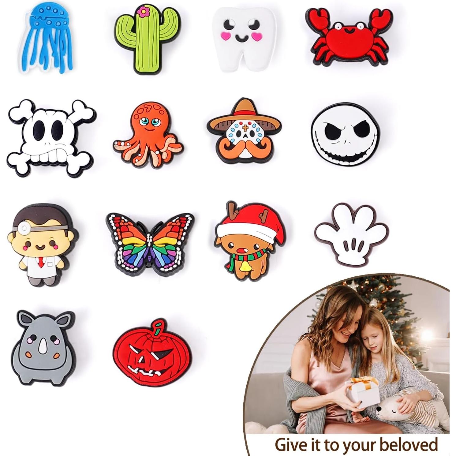 Lote de 100 encantos de zapatos aleatorios para niños - Decoración divertida