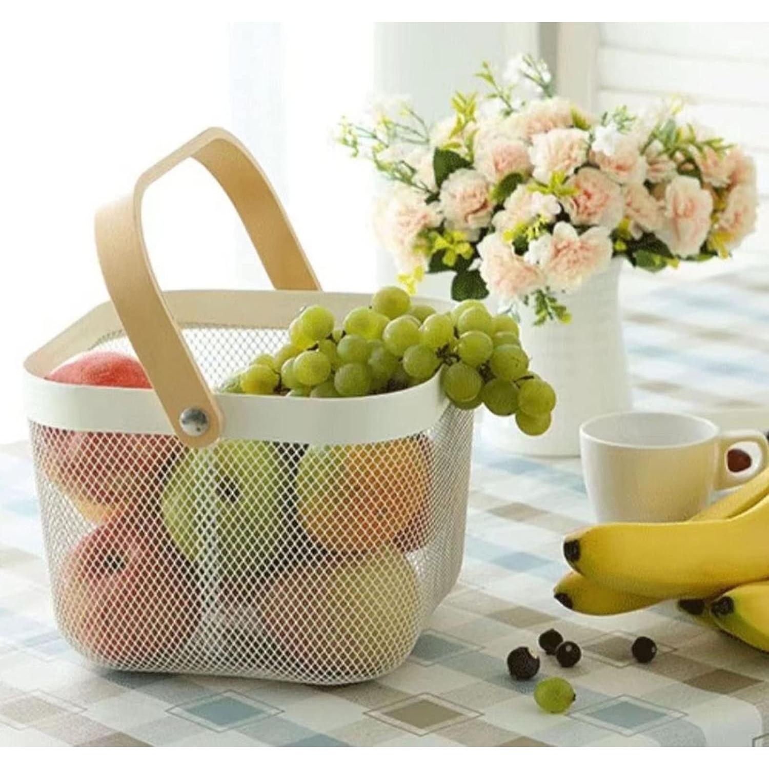 Cesta de Malla de Metal AJIODA con Mango de Bambú Beige 25x26x18 cm