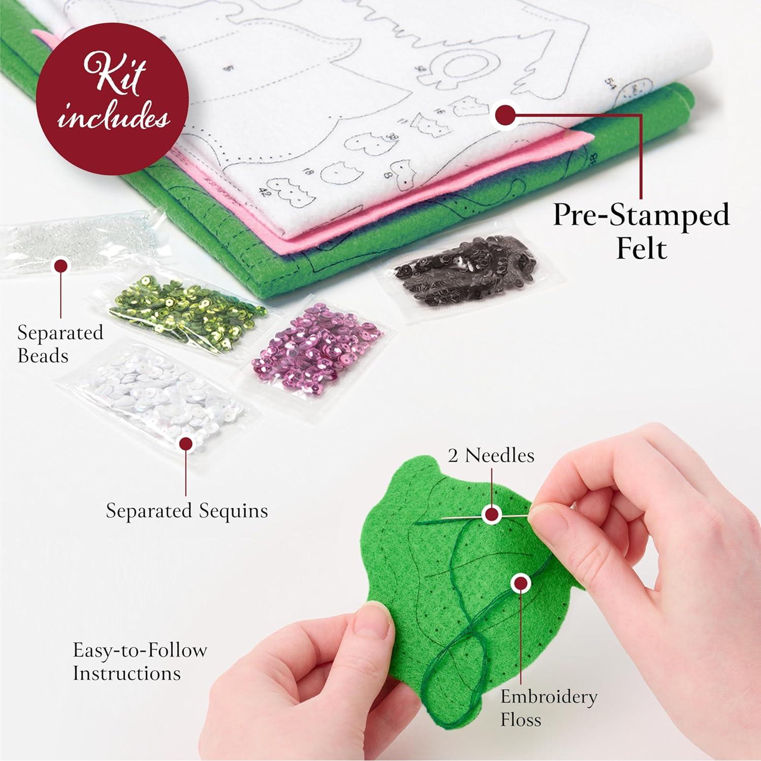 Kit de Ornamentación de Fieltro Bucilla 4 Piezas Navidad