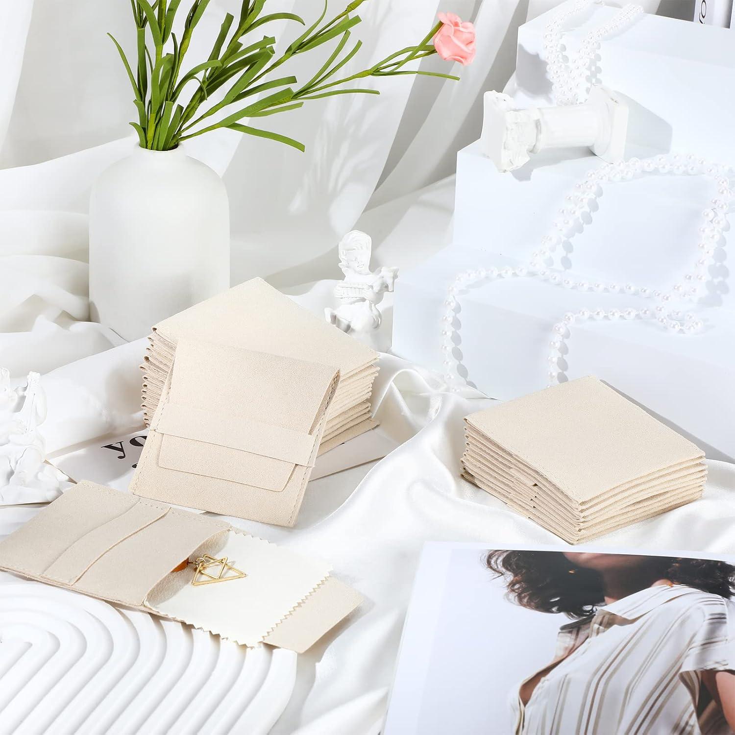 120 Bolsas de Joyería Microfibra Beige 8x8cm con Paños de Limpieza