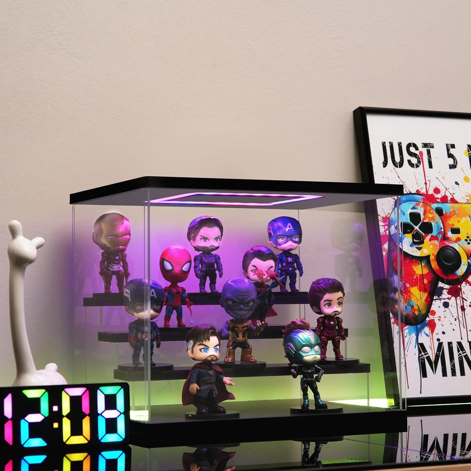 Caja de Exhibición Acrílica AZEYN 4 Niveles 32x24.5x27cm LED