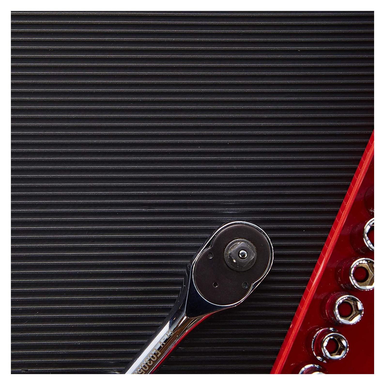 Alfombrilla Antideslizante RESILIA 45.72x182.88 cm PVC Negro