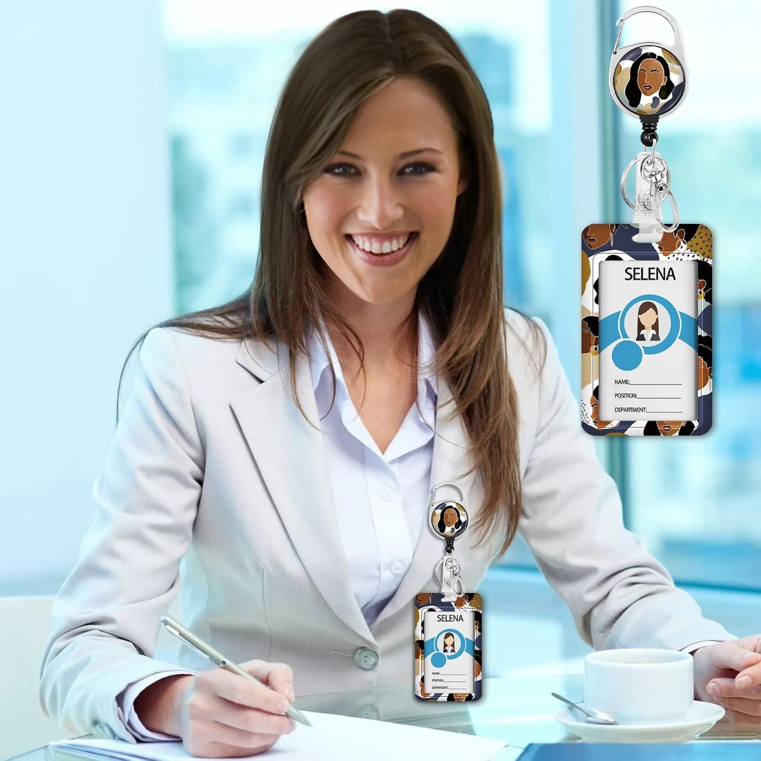 Portatarjetas Retráctil Lebrocoli con Clip para Identificación