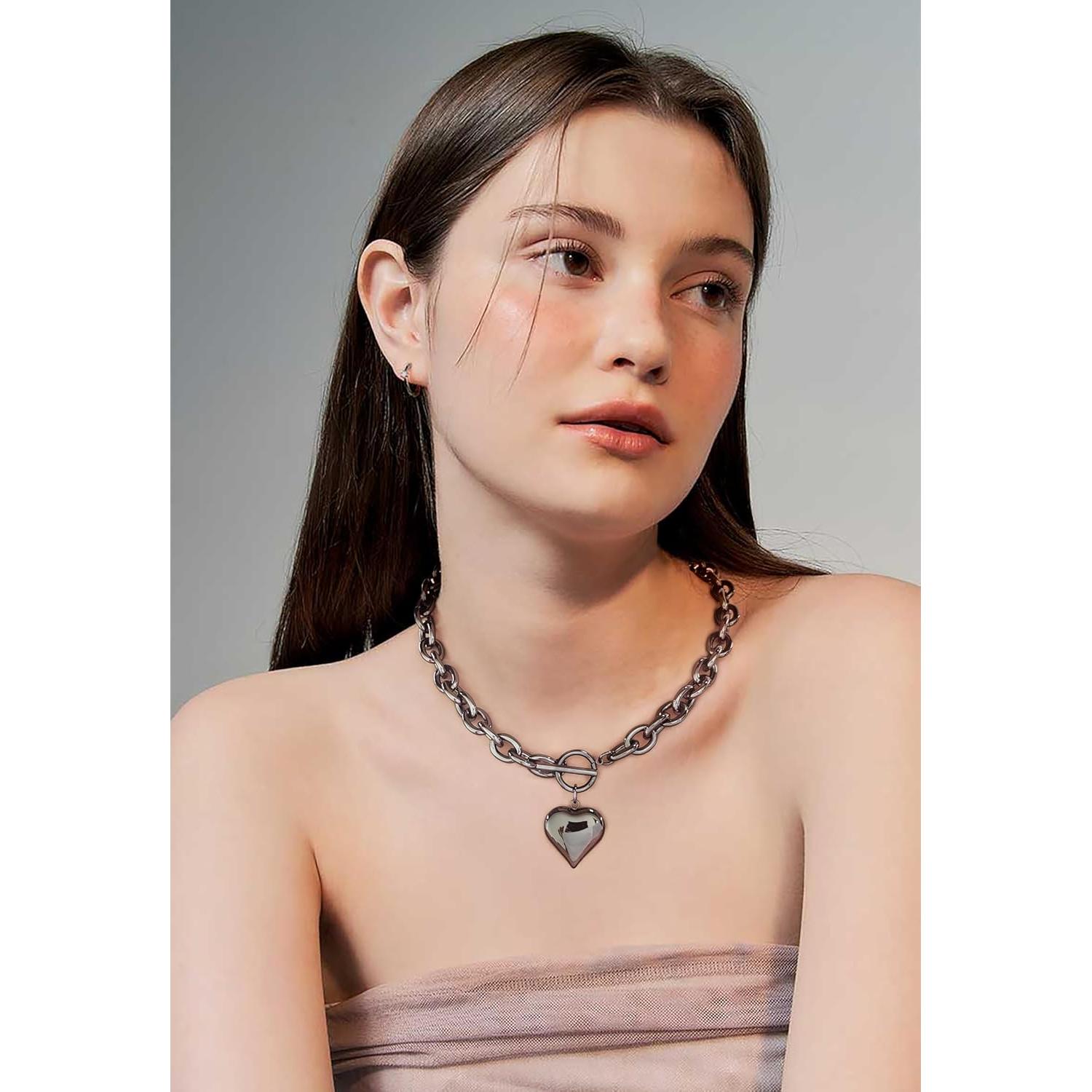 Collar Chunky de Oro 18K con Colgante de Corazón para Mujeres