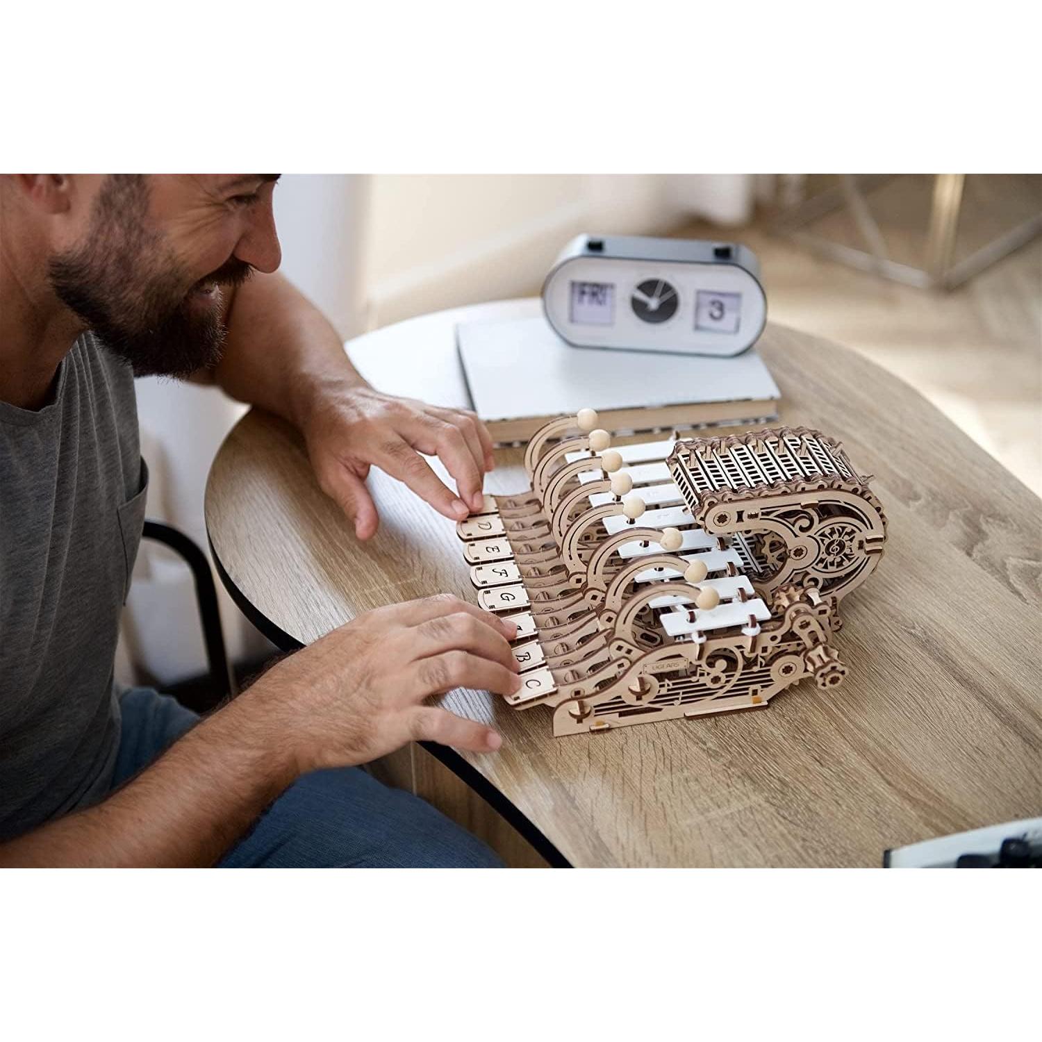 Rompecabezas Mecánico 3D UGEARS Celesta Musical - 573 Piezas
