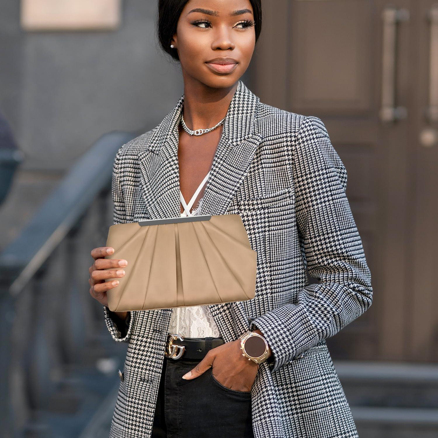 Bolso de Noche Clutch Expouch de Satén Plisado Beige 28x5.5x15cm