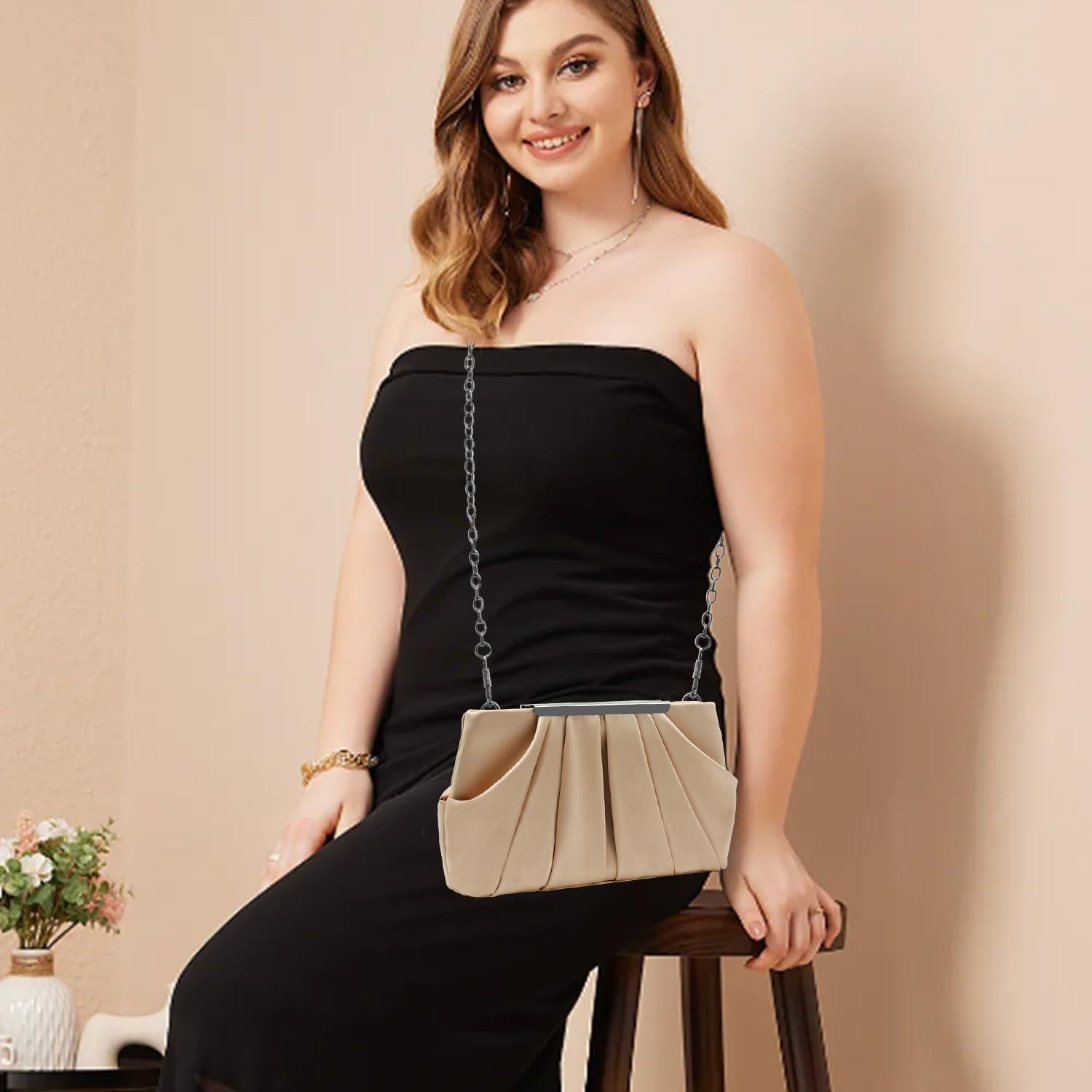 Bolso de Noche Clutch Expouch de Satén Plisado Beige 28x5.5x15cm