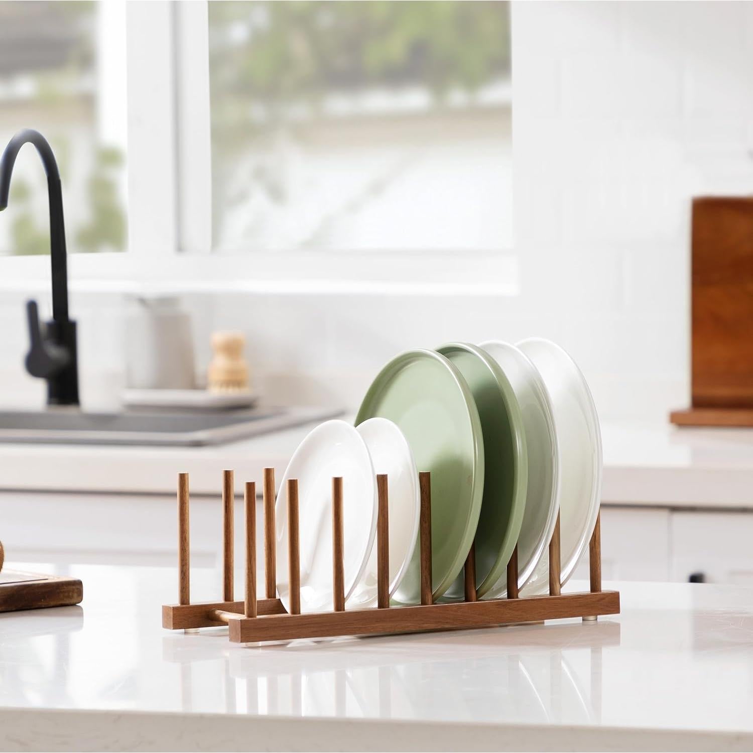 Soporte de Madera de Acacia HBlife para Platos y Tapas - 8 Ranuras